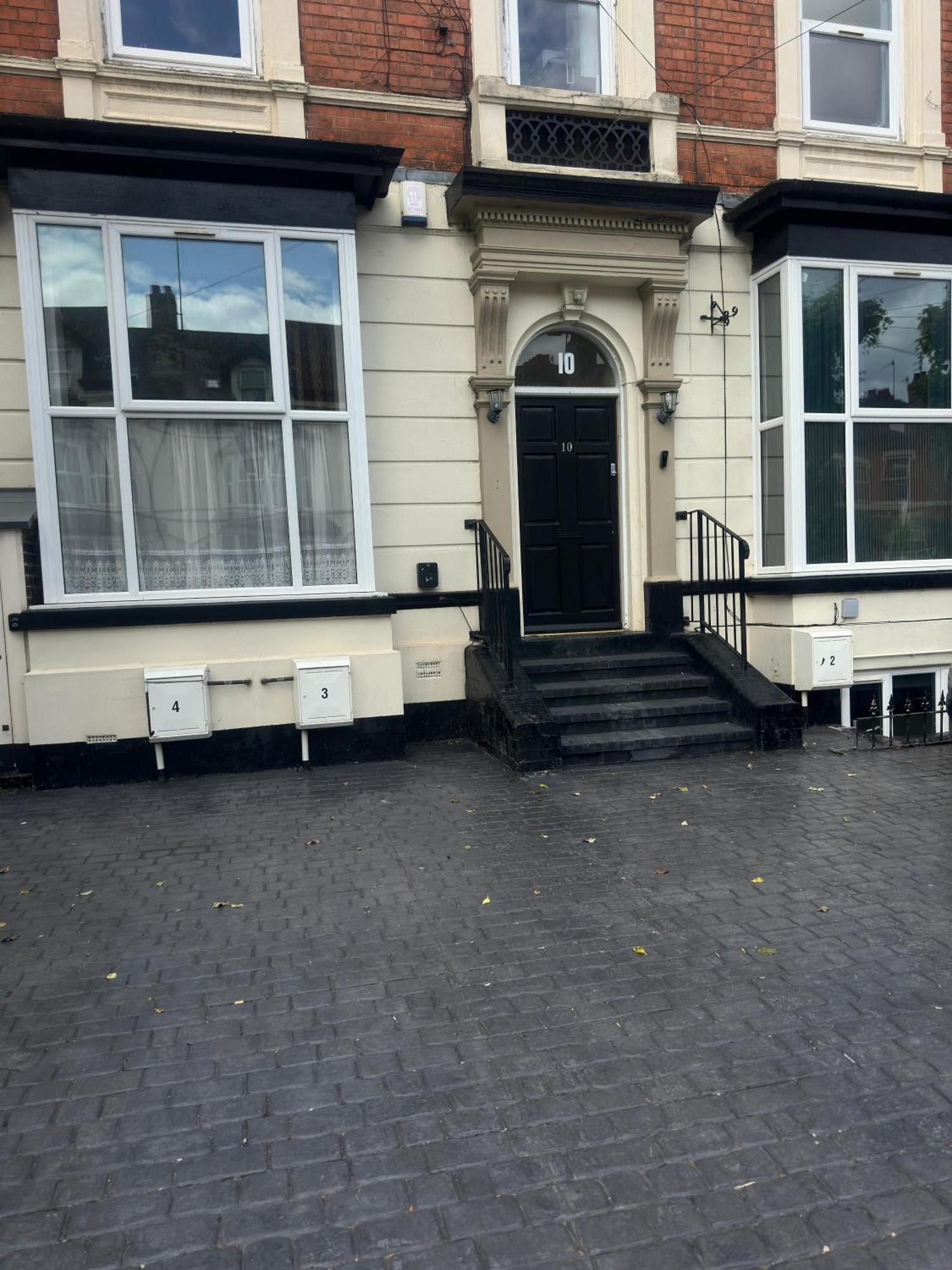 Cottage Style 2 Bedroom Apt In City, Near Utilita Arena & Free Parking Birmingham Luaran gambar