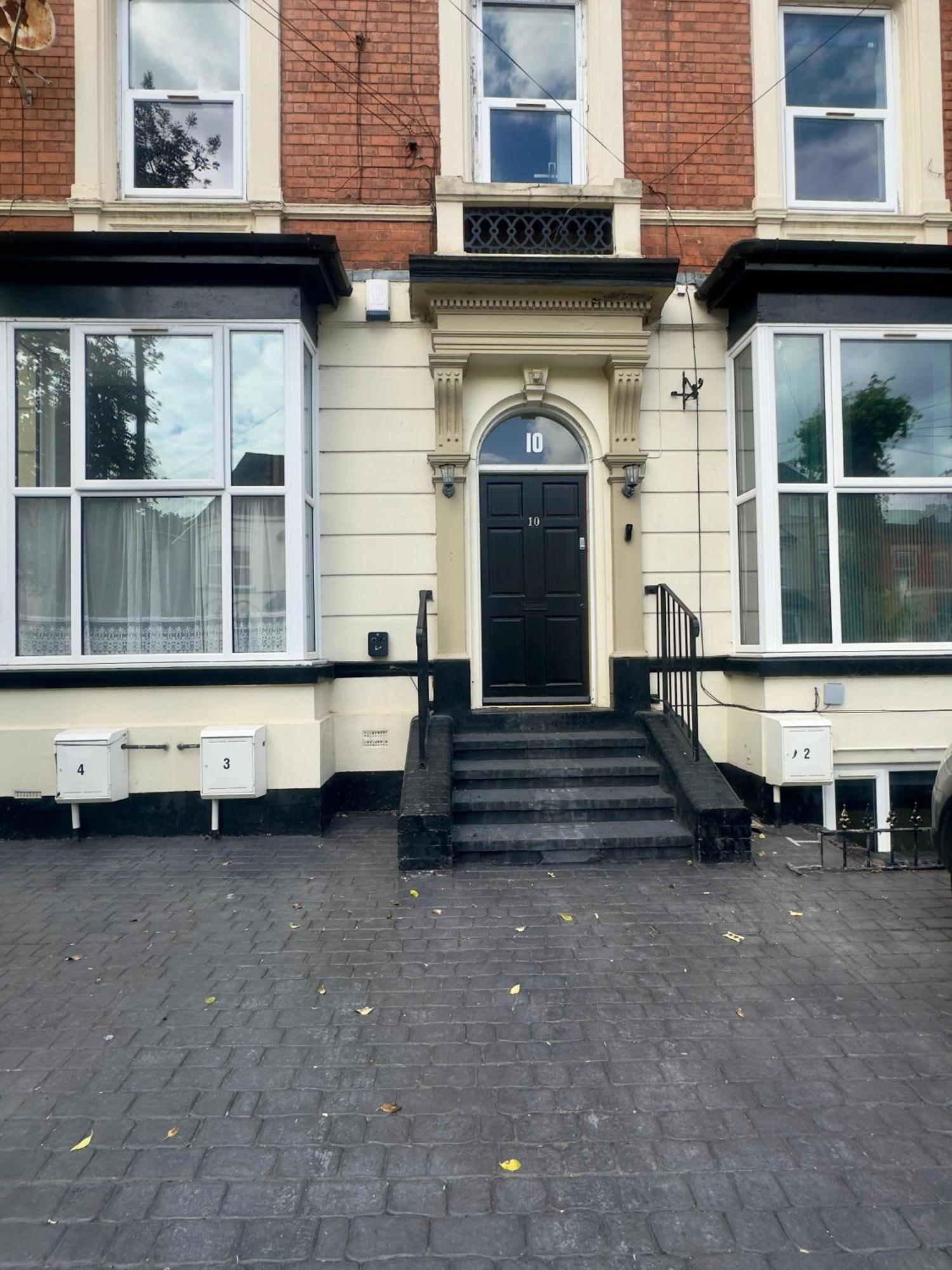 Cottage Style 2 Bedroom Apt In City, Near Utilita Arena & Free Parking Birmingham Luaran gambar