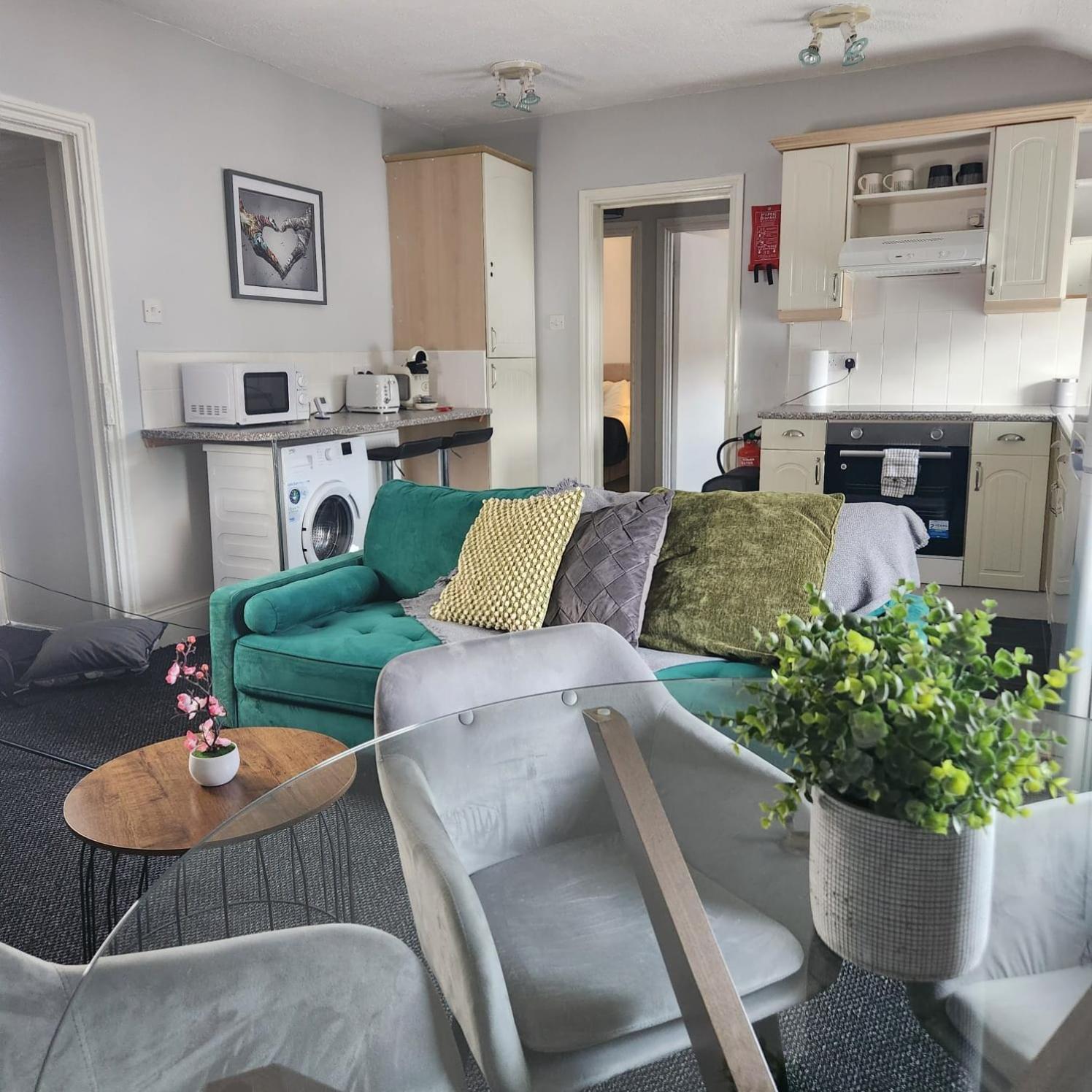 Cottage Style 2 Bedroom Apt In City, Near Utilita Arena & Free Parking Birmingham Luaran gambar