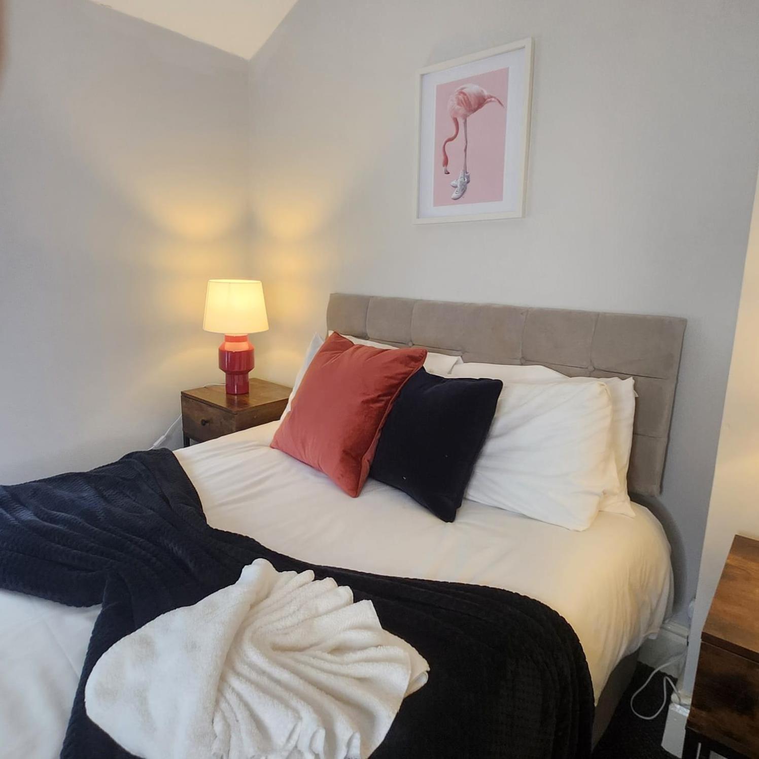 Cottage Style 2 Bedroom Apt In City, Near Utilita Arena & Free Parking Birmingham Luaran gambar